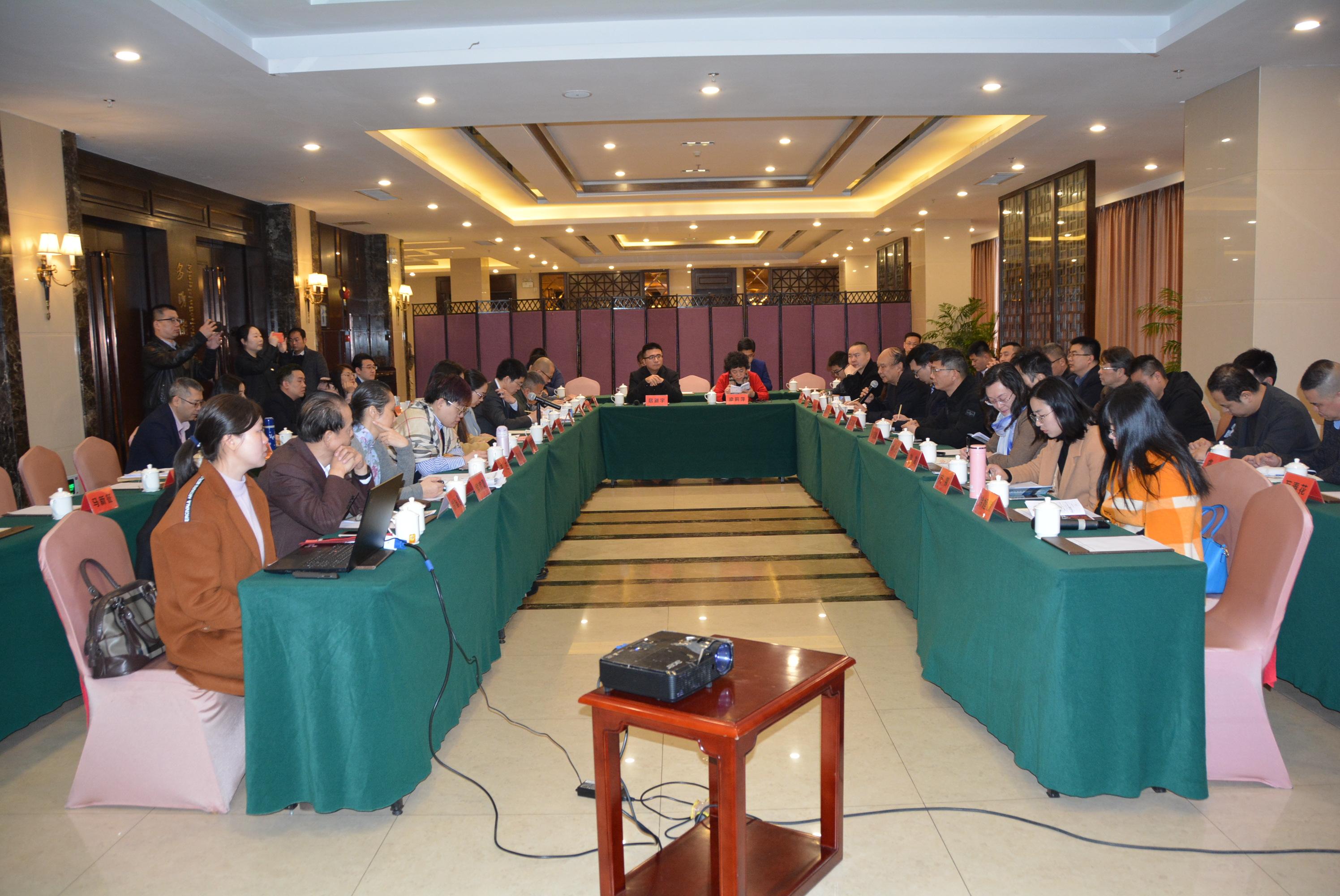 中国纺企传媒大会举行传媒专业培训会，资深记者和摄影专家莅临指